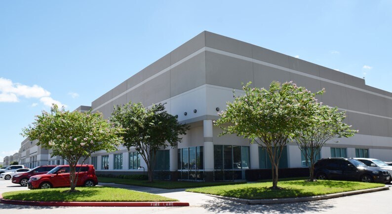 Beltway 8 @ JFK Blvd, Houston, TX for lease Building Photo- Image 1 of 3