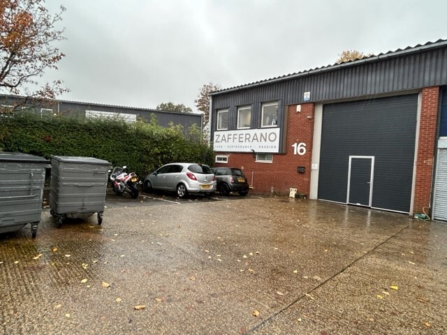 Barningham Way, London for lease - Building Photo - Image 2 of 4