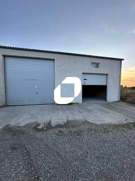 Flex in Saint-Nom-la-Bretèche for lease - Building Photo - Image 3 of 8