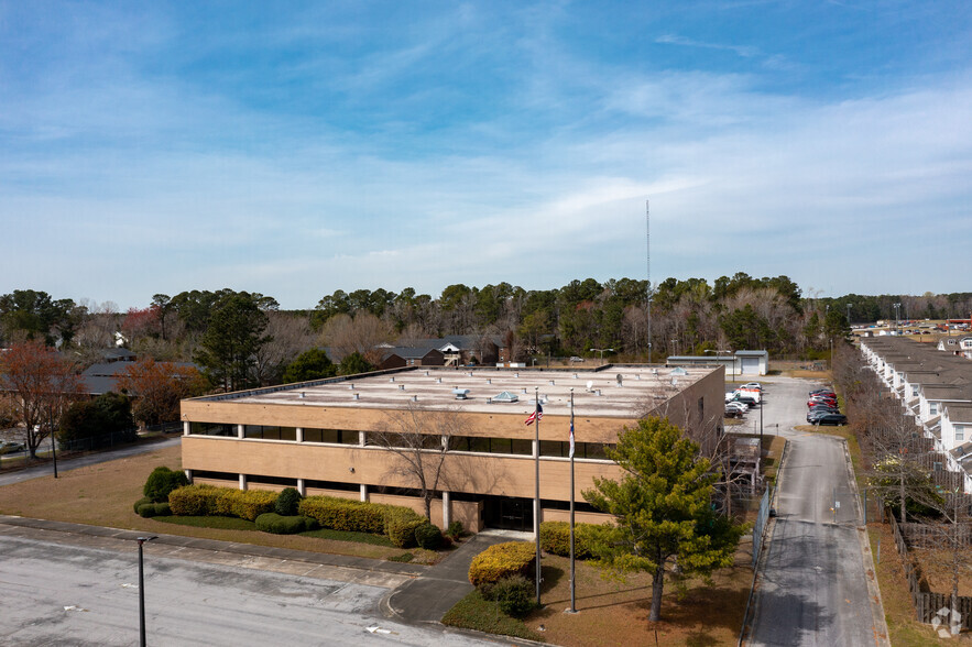 4000 Dr Martin Luther King Jr Blvd, New Bern, NC for lease - Building Photo - Image 2 of 7