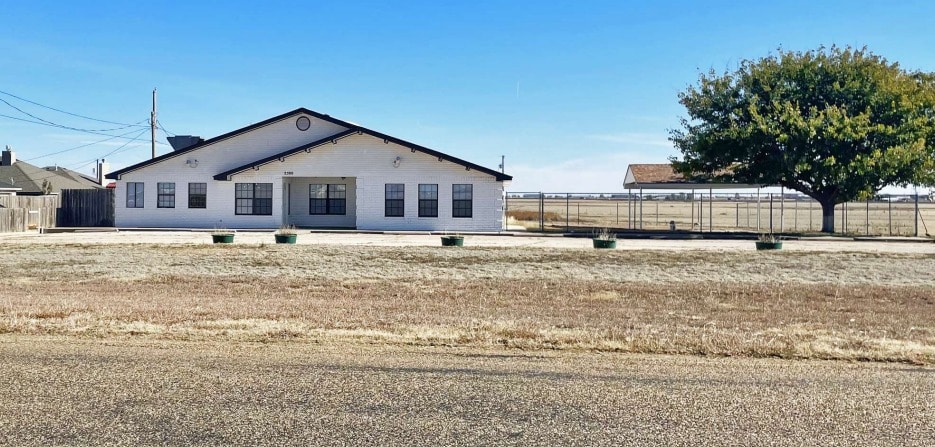 2500 Folsom Rd, Amarillo, TX for sale - Building Photo - Image 1 of 12