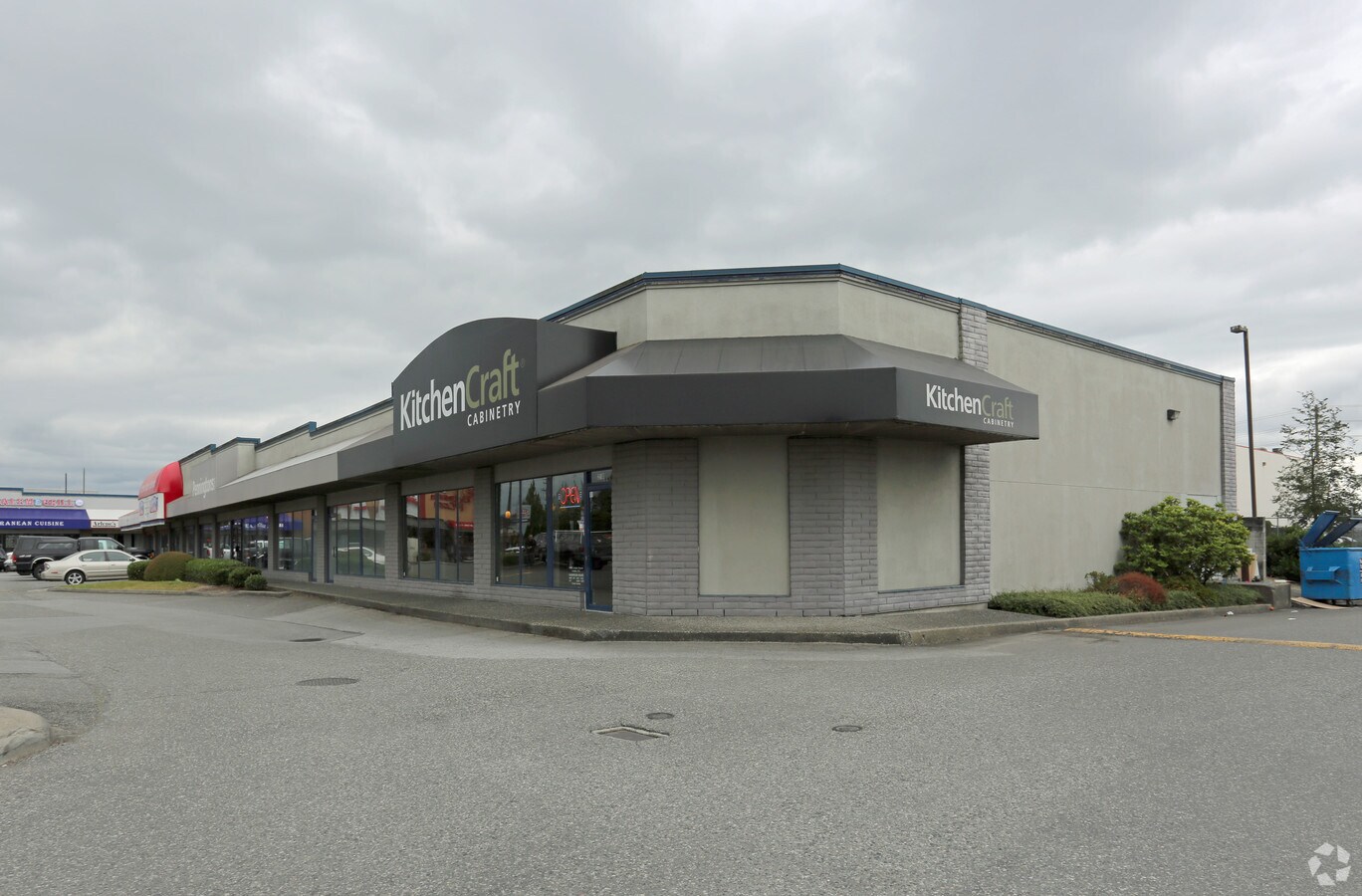 19700 Langley Byp, Langley, BC V3A 7B1 Landmark Square