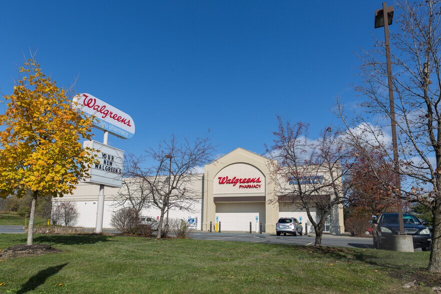 173 Fairview Ave, Hudson, NY 12534 Walgreens