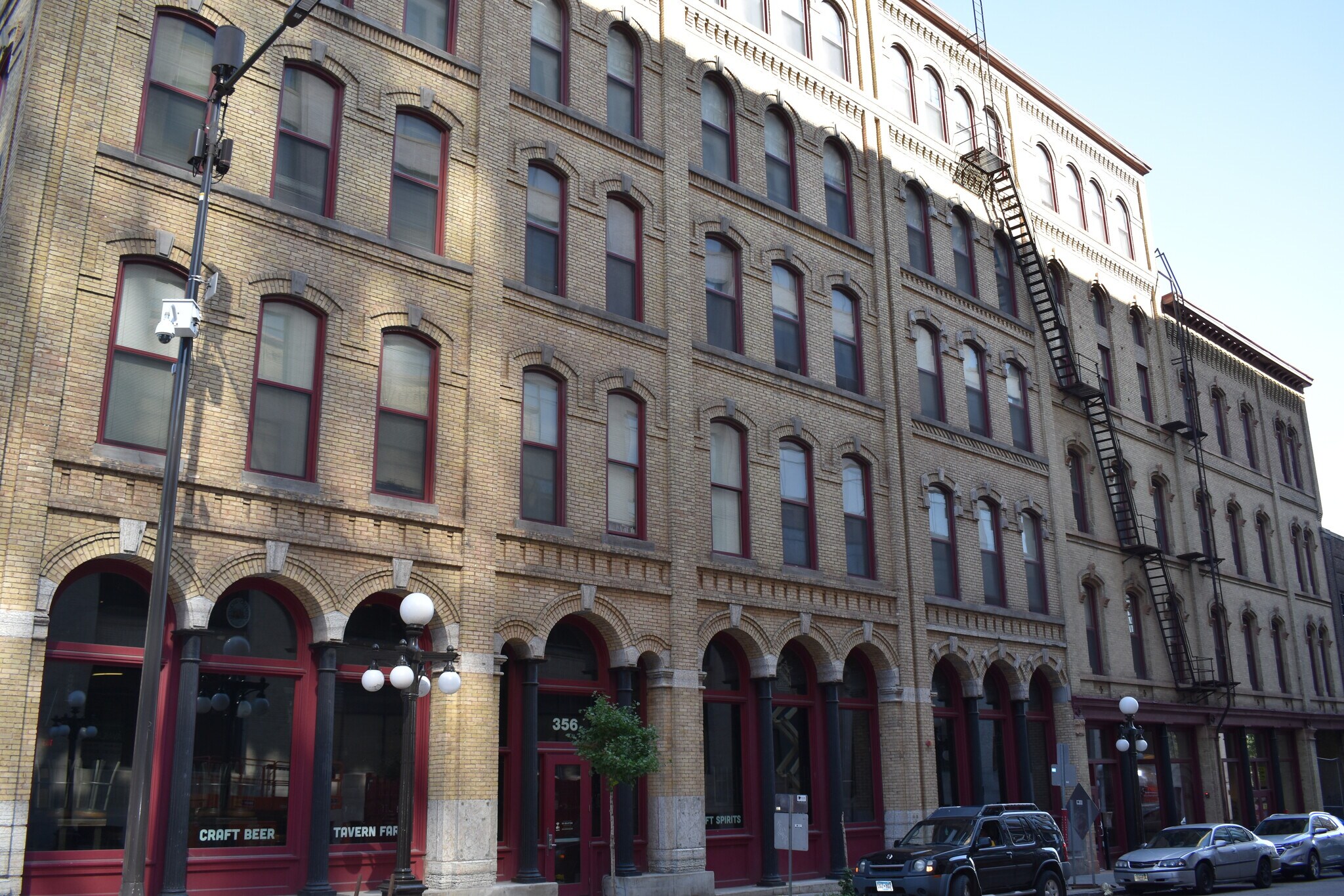 350 Sibley St, Saint Paul, MN 55101 Straus Loft Apartments