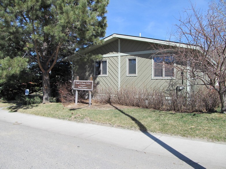 24 Oakes Ave S, Red Lodge, MT for sale - Primary Photo - Image 1 of 1