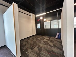 1914 4th St N, Saint Petersburg, FL for lease Interior Photo- Image 2 of 7