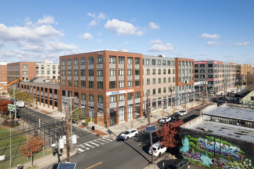 26 University Place Blvd, Jersey City, NJ for lease - Aerial - Image 3 of 39