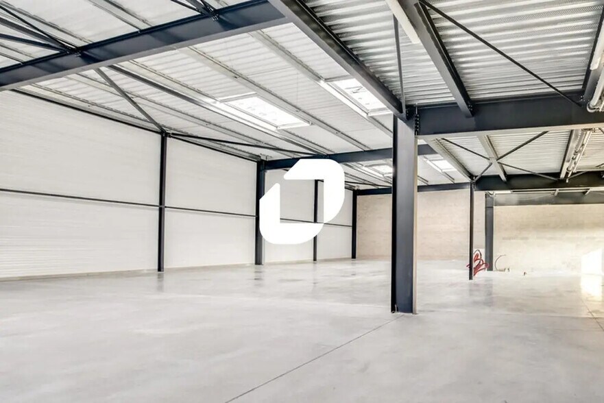 Flex in Bailly-Romainvilliers for lease - Interior Photo - Image 3 of 7