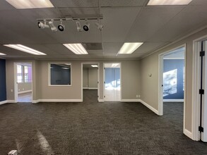 930 Alhambra Blvd, Sacramento, CA for lease Interior Photo- Image 1 of 7