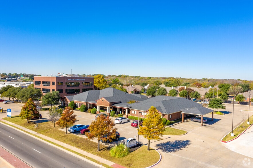 2210 San Jacinto Blvd, Denton, TX for sale - Building Photo - Image 1 of 1