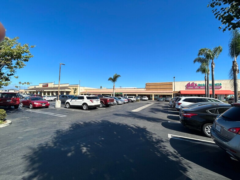 702944 N Ventura Rd, Oxnard, CA 93030 Fremont Square Shopping Center