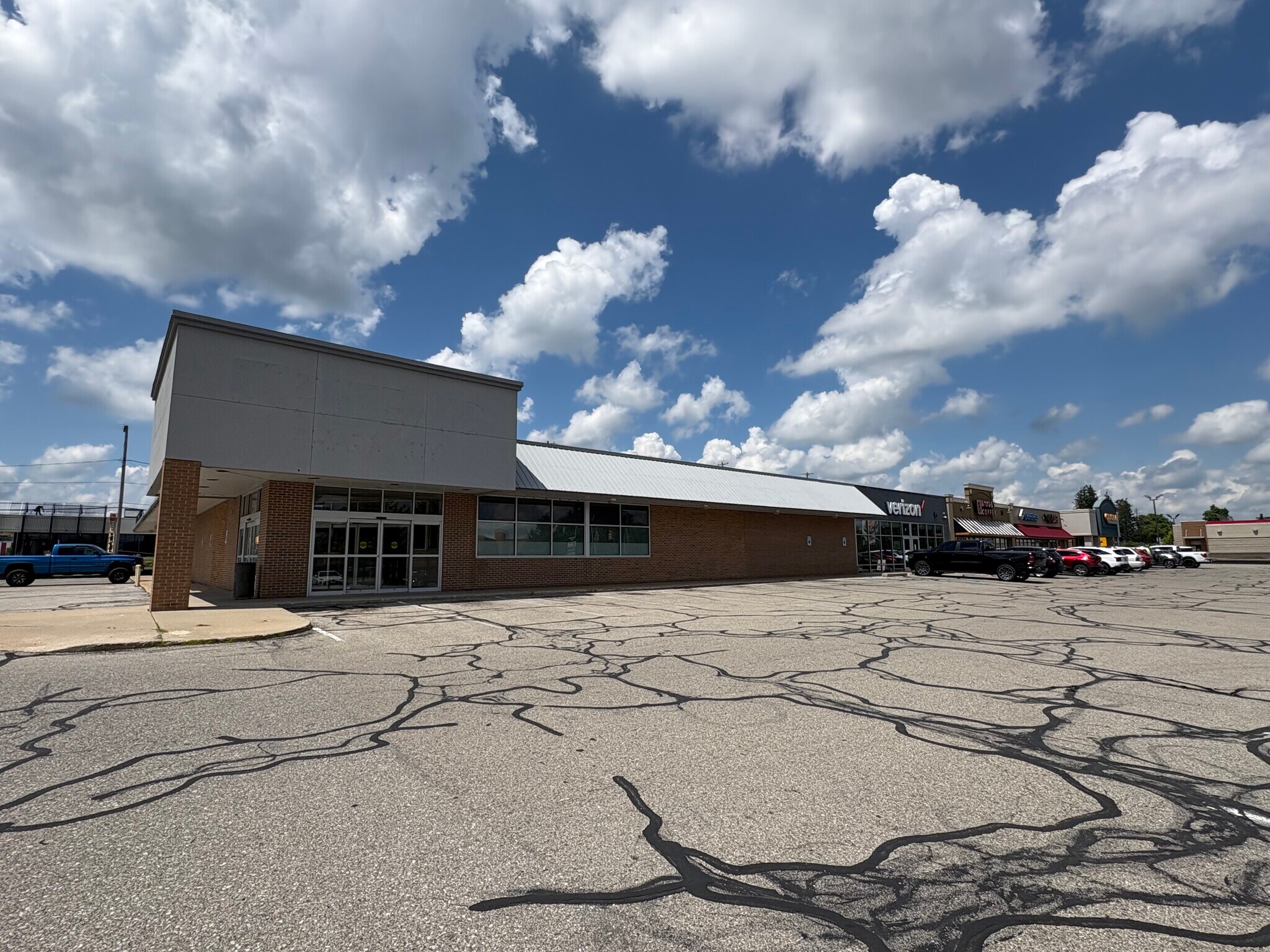 842 S State St, Big Rapids, MI for lease Building Photo- Image 1 of 3