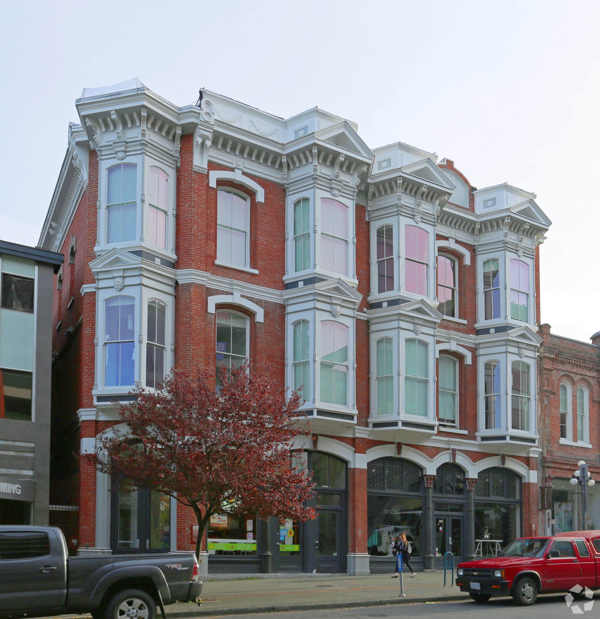 550-554 Yates St, Victoria, BC for lease Building Photo- Image 1 of 4