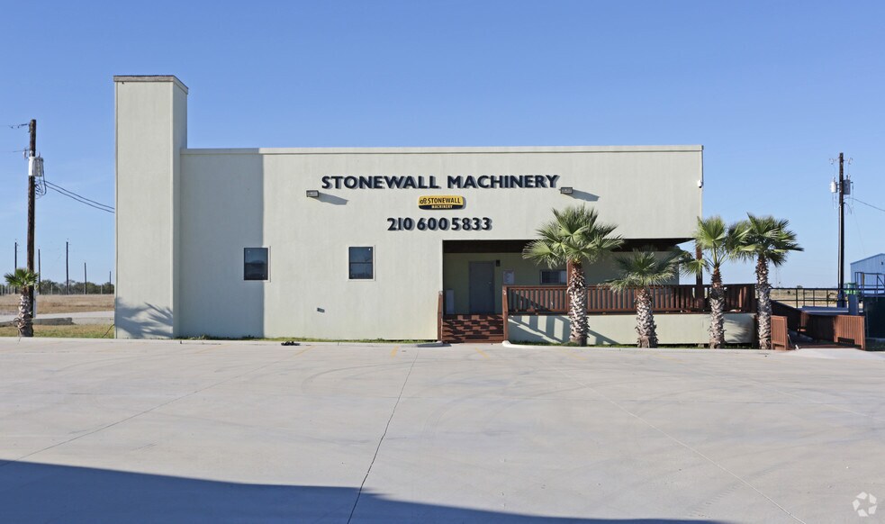 7474 W Interstate 10 W, Seguin, TX for sale - Primary Photo - Image 1 of 1