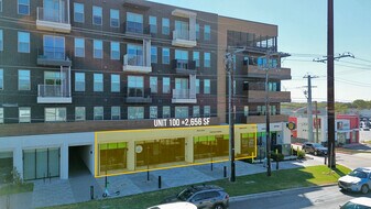 Aura on Lamar - Convenience Store