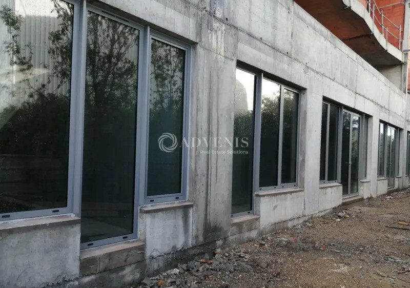 Retail in Lagord for lease Building Photo- Image 1 of 13