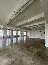 656 S Los Angeles St, Los Angeles, CA for lease Interior Photo- Image 1 of 5