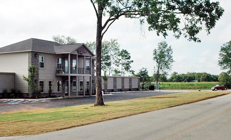 450 Weston St, Pea Ridge, AR for sale Primary Photo- Image 1 of 1