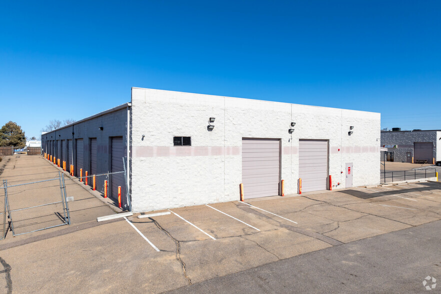 6000 E 58th Ave, Commerce City, CO for lease - Building Photo - Image 1 of 17