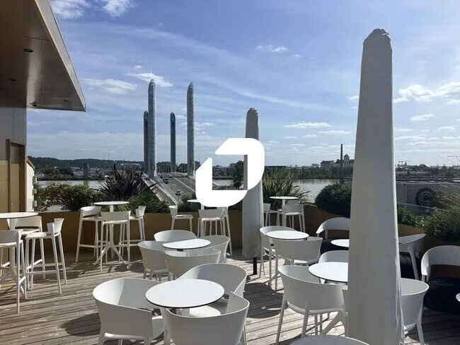 Vente Commerce 423 m²