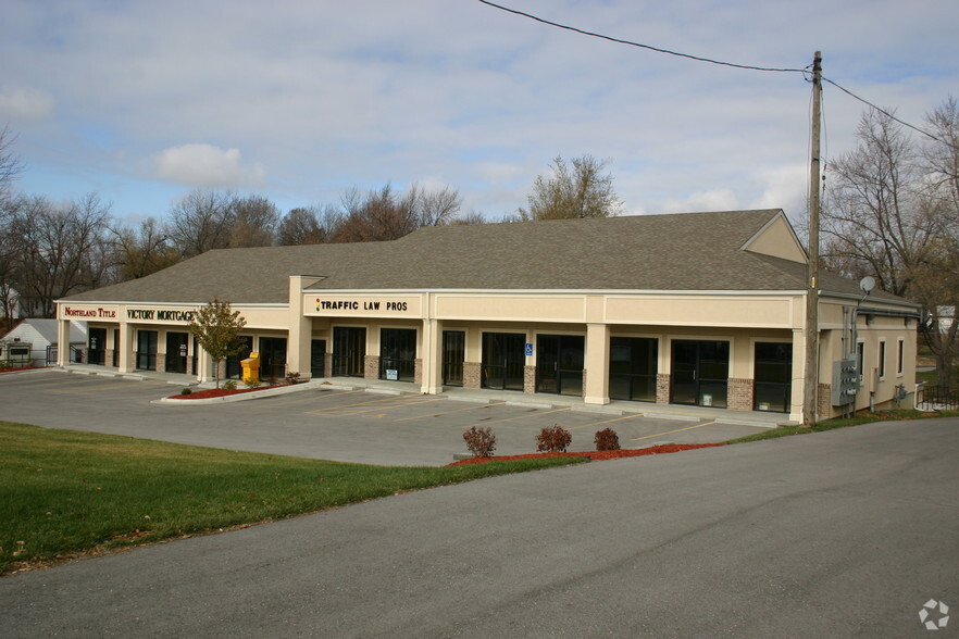 104 NE 72nd St, Gladstone, MO for lease - Building Photo - Image 2 of 3