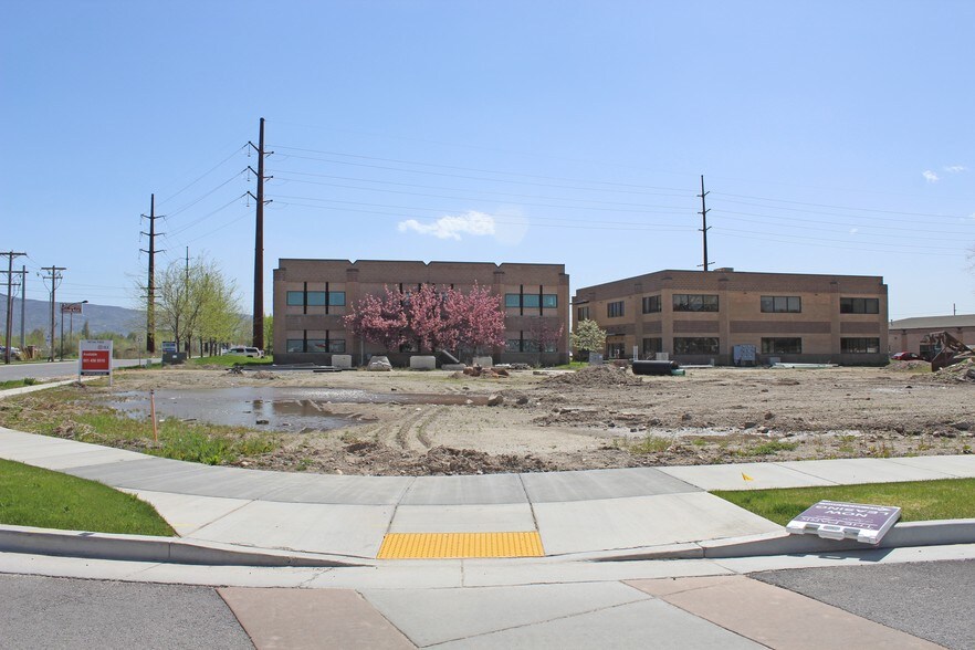 1250 W Legacy Crossing Blvd, Centerville, UT for sale - Building Photo - Image 1 of 1