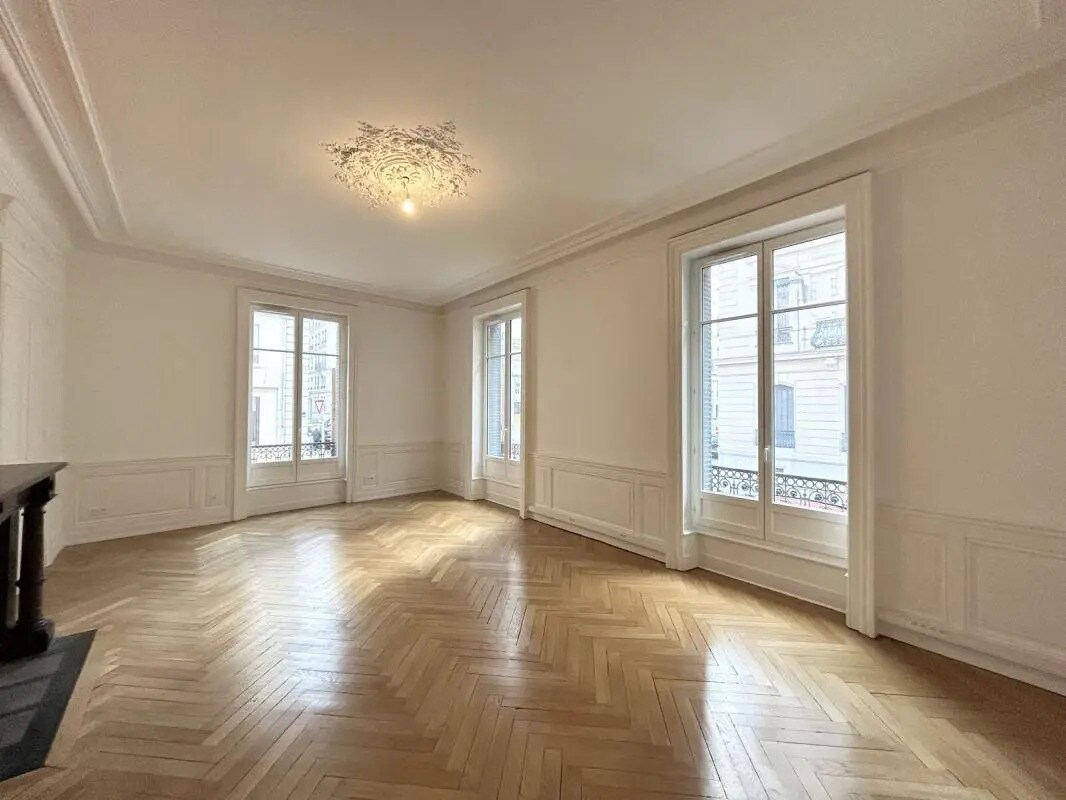 34 Rue Vaubecour, Lyon for lease Interior Photo- Image 1 of 16