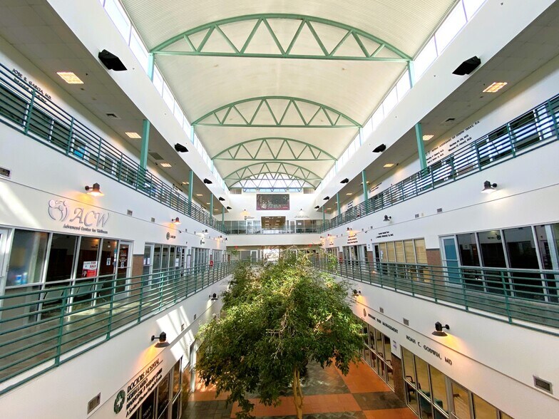 6801 McPherson Rd, Laredo, TX for sale - Interior Photo - Image 1 of 1