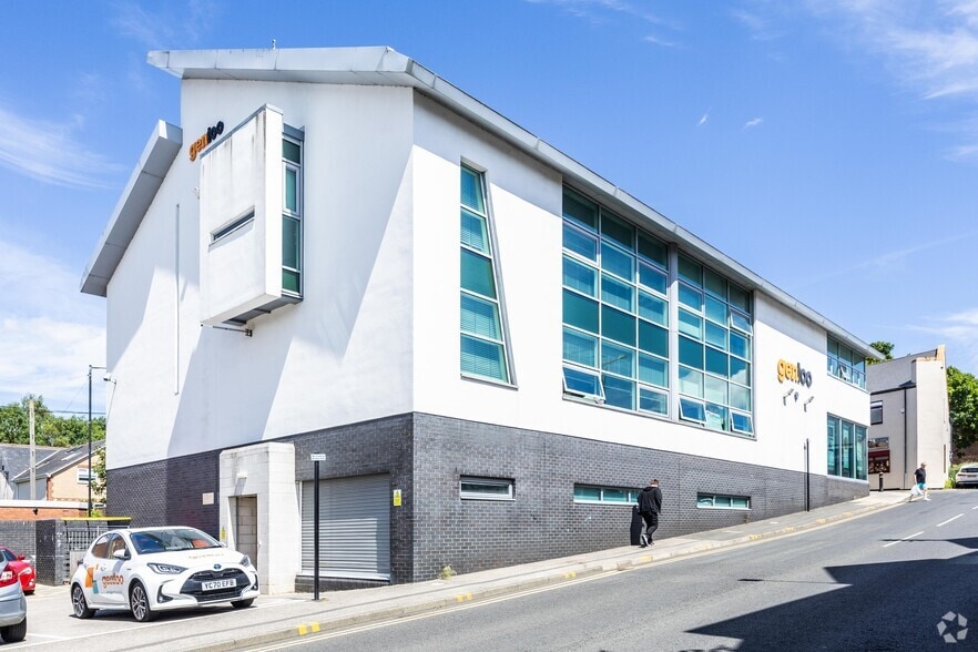 88 Newbottle St, Houghton Le Spring for sale - Primary Photo - Image 1 of 3