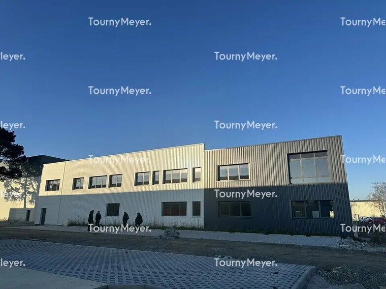Flex in Saint-Herblain for lease - Building Photo - Image 3 of 5
