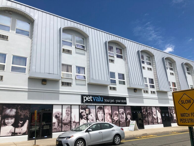 40 Washington Ave, Dumont, NJ 07628 Washington Commons