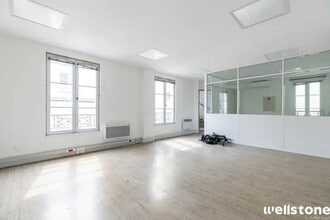 14 Rue Saint-Benoît, Paris for lease Interior Photo- Image 1 of 3