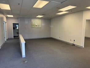 25-53 Capital Dr, West Springfield, MA for lease Building Photo- Image 2 of 6