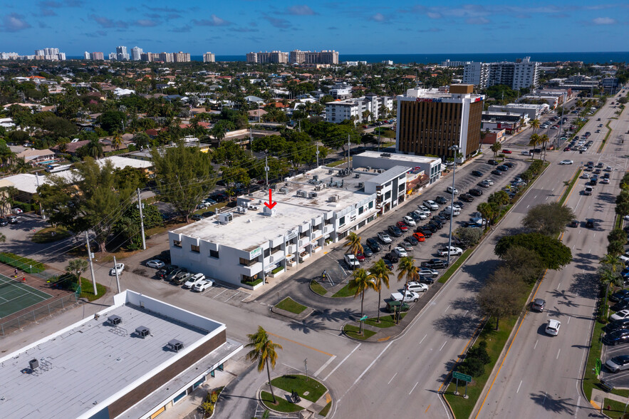 2801-2809 E Commercial Blvd, Fort Lauderdale, FL for lease - Building Photo - Image 2 of 31