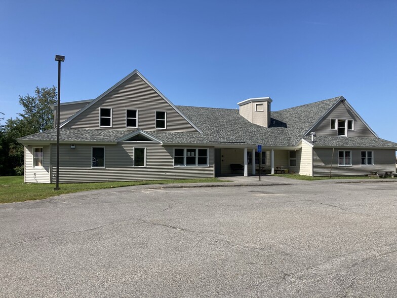 220 Danville Corner Rd, Auburn, ME for sale - Building Photo - Image 1 of 1