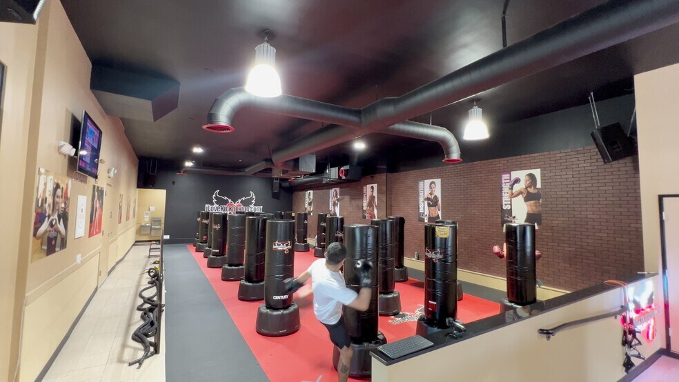 1444-1446 4th St, San Rafael, CA for lease - Commercial Listing Video - Image 2 of 19