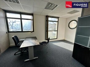 980 Rue Andre Ampere, Aix-en-Provence for lease Interior Photo- Image 1 of 4