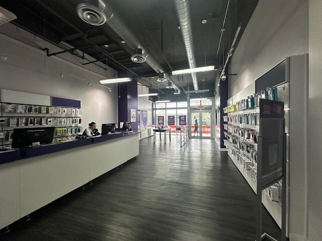 10 NE 1st Ave, Miami, FL for lease - Interior Photo - Image 3 of 20