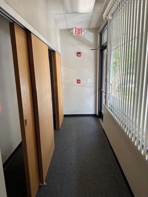 1111 Burlington Ave, Lisle, IL for lease Interior Photo- Image 1 of 12