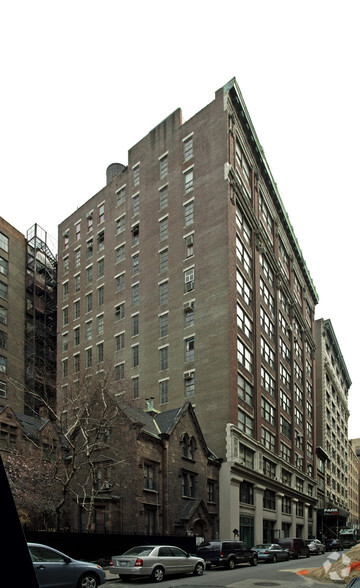 37 W 20th St, New York, NY for lease - Building Photo - Image 2 of 6