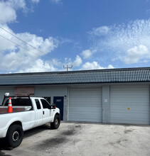 2696 NW 31st Ave, Lauderdale Lakes, FL for lease Building Photo- Image 1 of 6