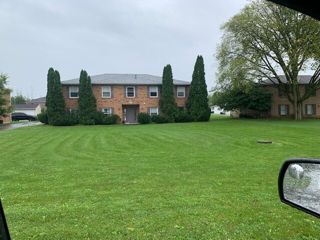 6875 Plaza Dr, Niagara Falls, NY for sale Primary Photo- Image 1 of 1