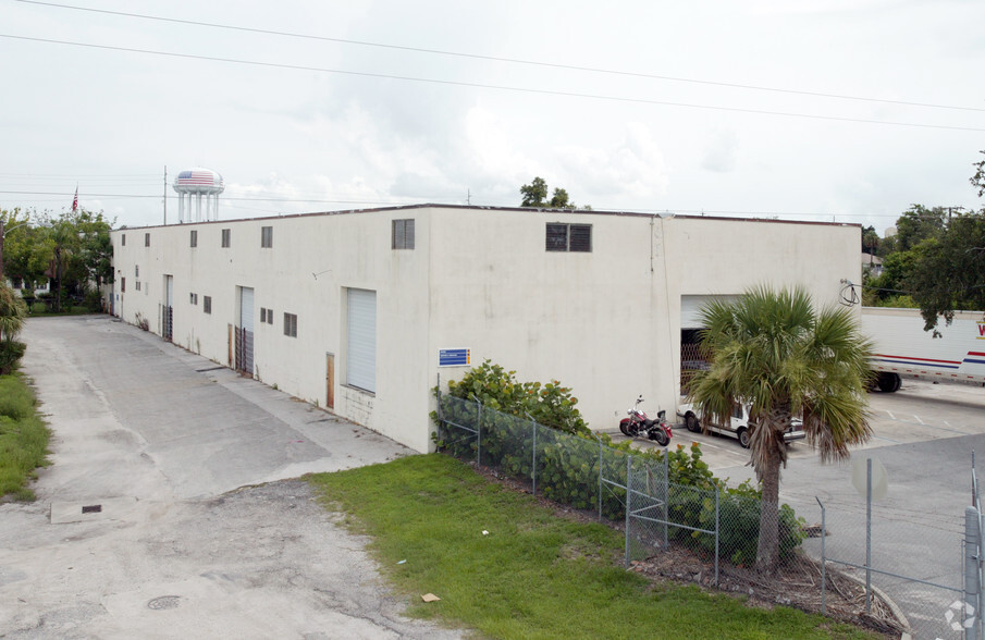 440 Railroad Ave, Cocoa, FL for lease - Building Photo - Image 1 of 15