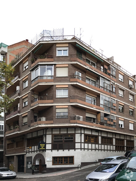 Calle De Juan Bautista De Toledo, 36, Madrid, Madrid for sale - Primary Photo - Image 2 of 2