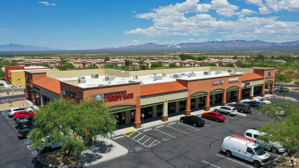 1295 W Duval Mine Rd, Green Valley, AZ for lease - Primary Photo - Image 1 of 4