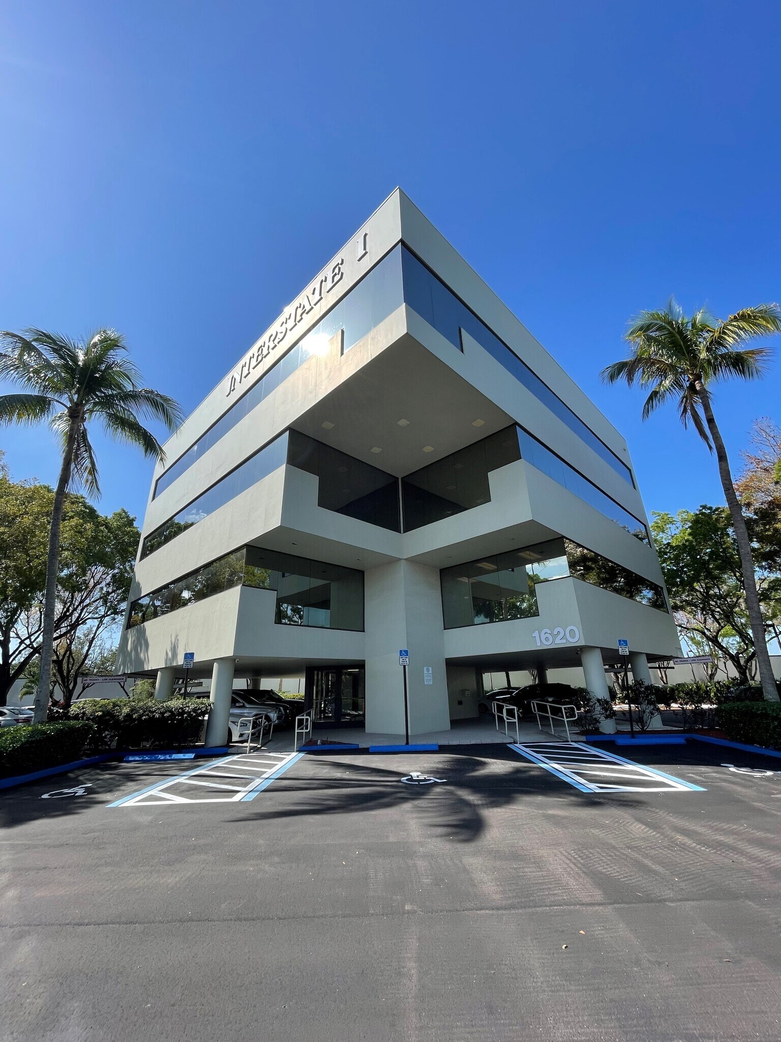 3718 3 West Oakland Park Blvd - 7xhjo2w