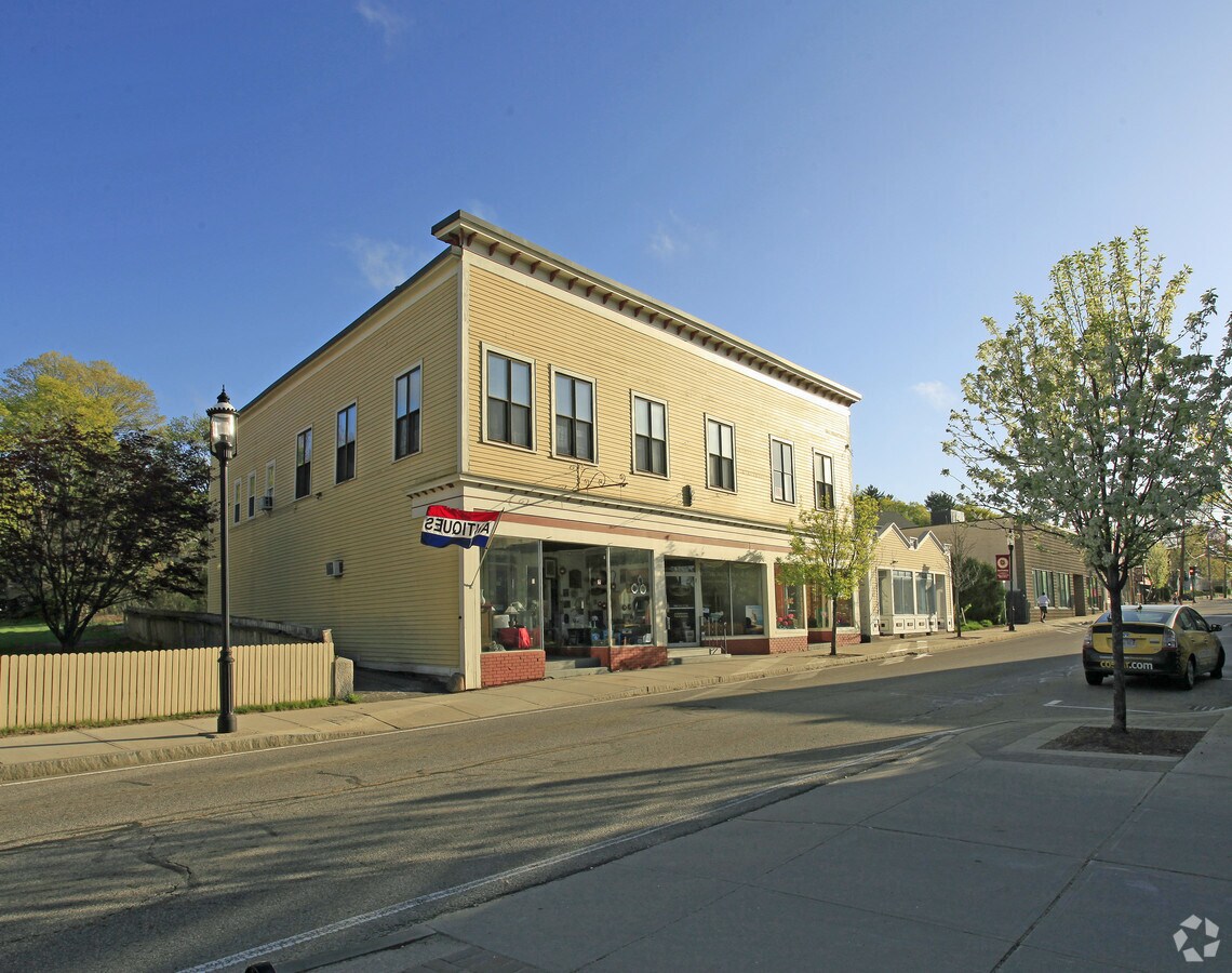 99105 Church St, Whitinsville, MA 01588 Property Record