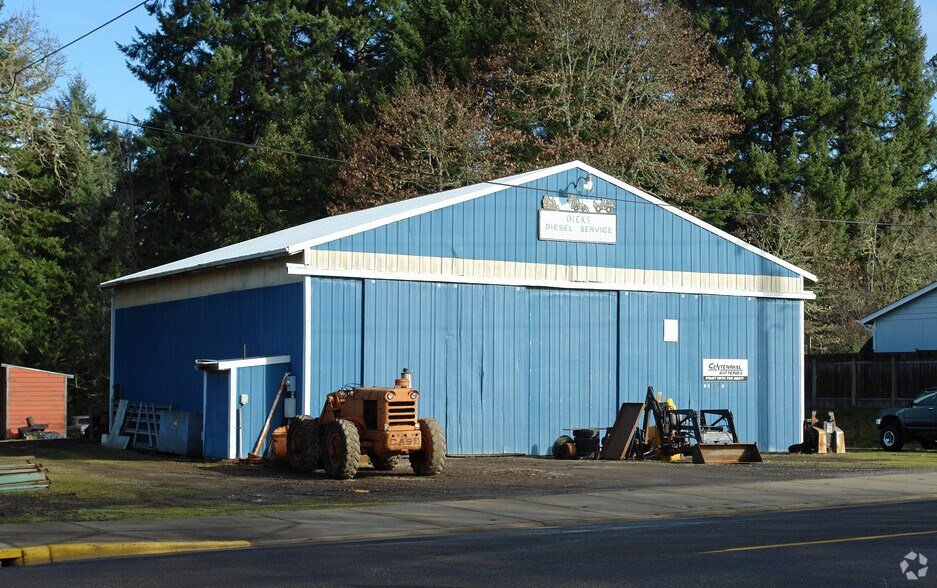 24917 W Broadway Ave, OR 97487