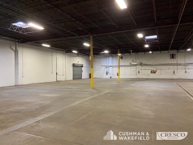 4770 Van Epps Rd, Cleveland, OH for lease - Building Photo - Image 2 of 10