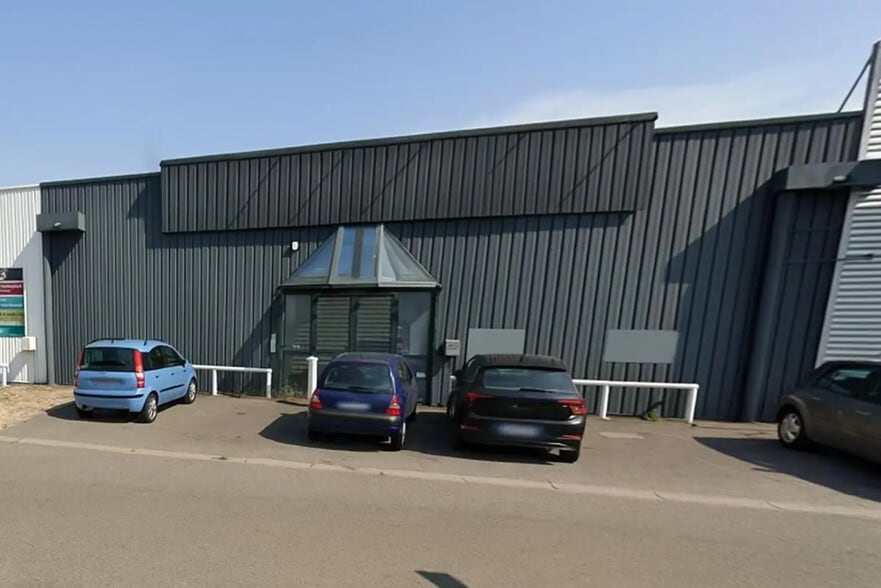 Retail in Portet-sur-Garonne for lease - Building Photo - Image 1 of 1